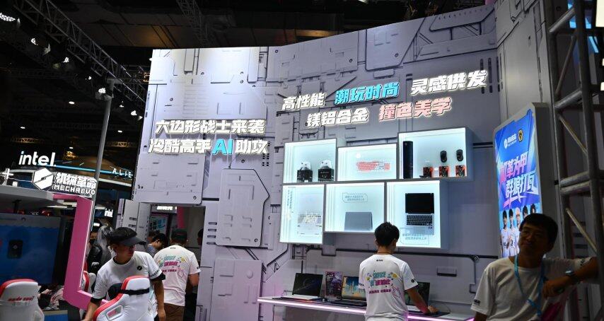 暴走两万步看透BW：B站搭台PC厂商唱戏只为抓住年轻人(图3)