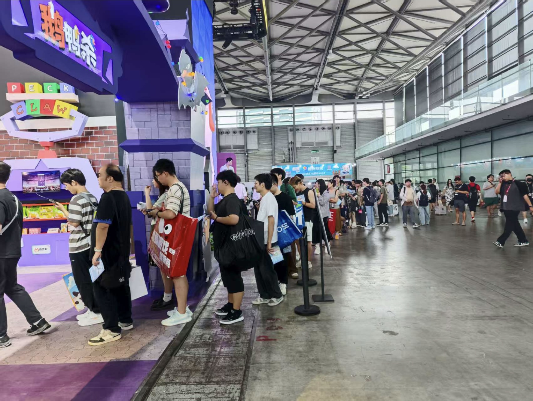 鹅鸭杀电竞主播擂台赛上演 金山世游展台持续引爆热度(图5)