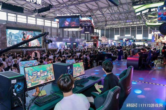 CJ现场完美世界电竞合作硬件巨头电竞体验迎来新升级！(图3)
