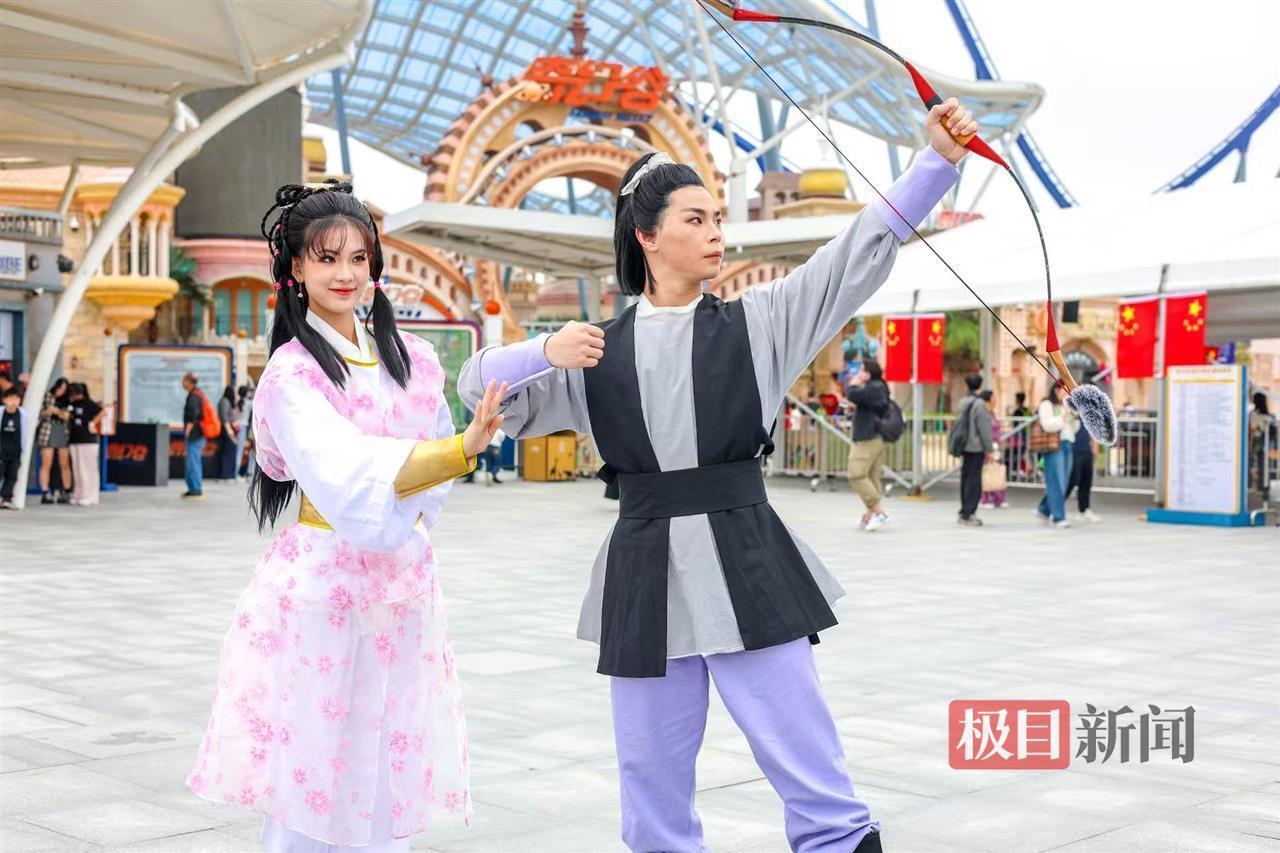 实景演出、AI机器狗吸引游客 湖北假期旅游持续升温(图7)
