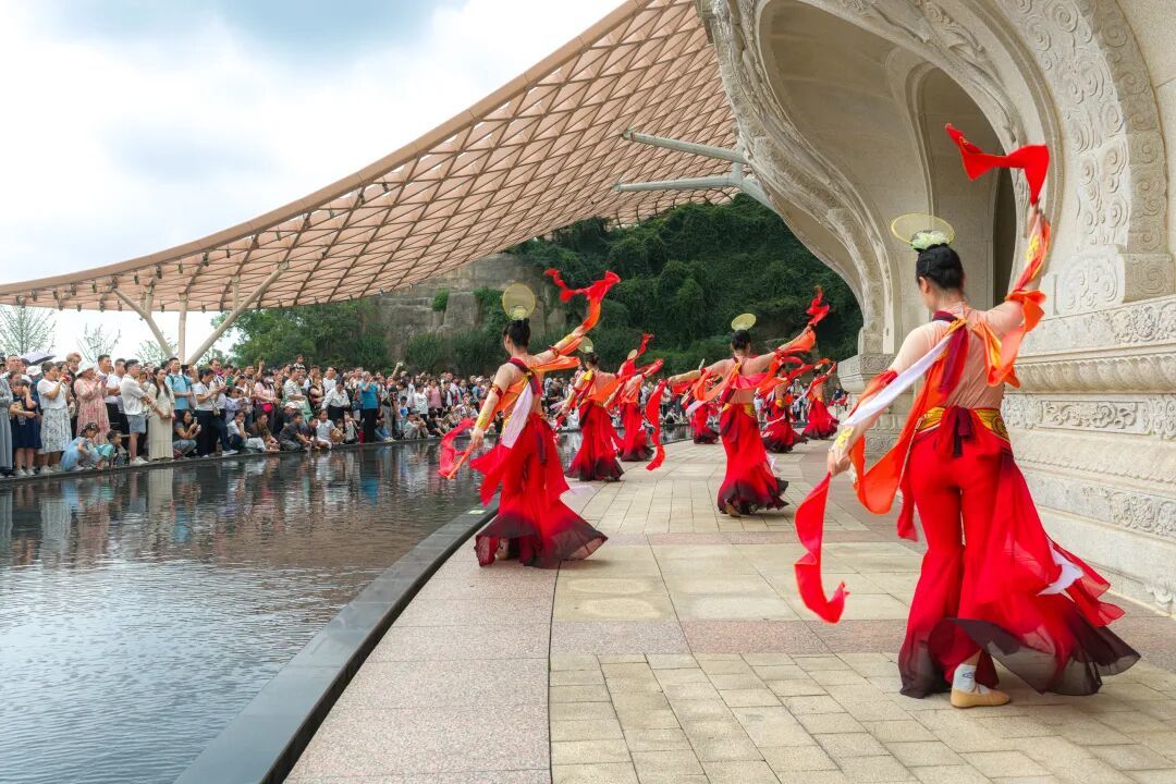 旅游总收入2794亿元！国庆中秋长假南京接待游客20097万人次(图5)