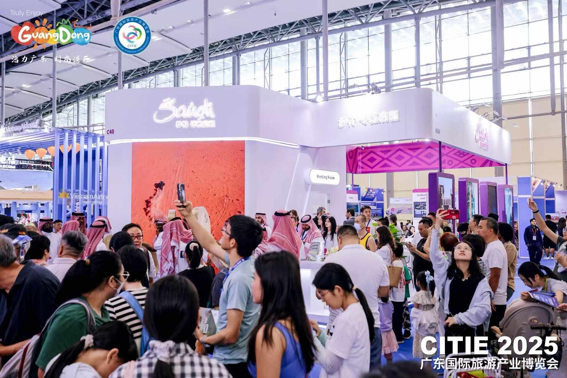 沙特旅游局亮相广东旅博会 多维打造“中国友好”旅游体验(图2)