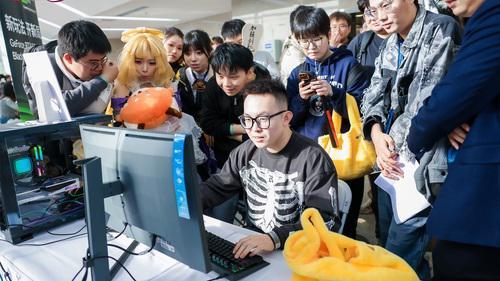 索泰全力支持2025全民电竞嘉年华携手玩家共创电竞狂欢(图3)