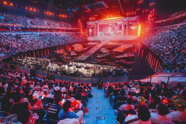 S赛三连冠+第六冠Faker与T1的亿元商业版图