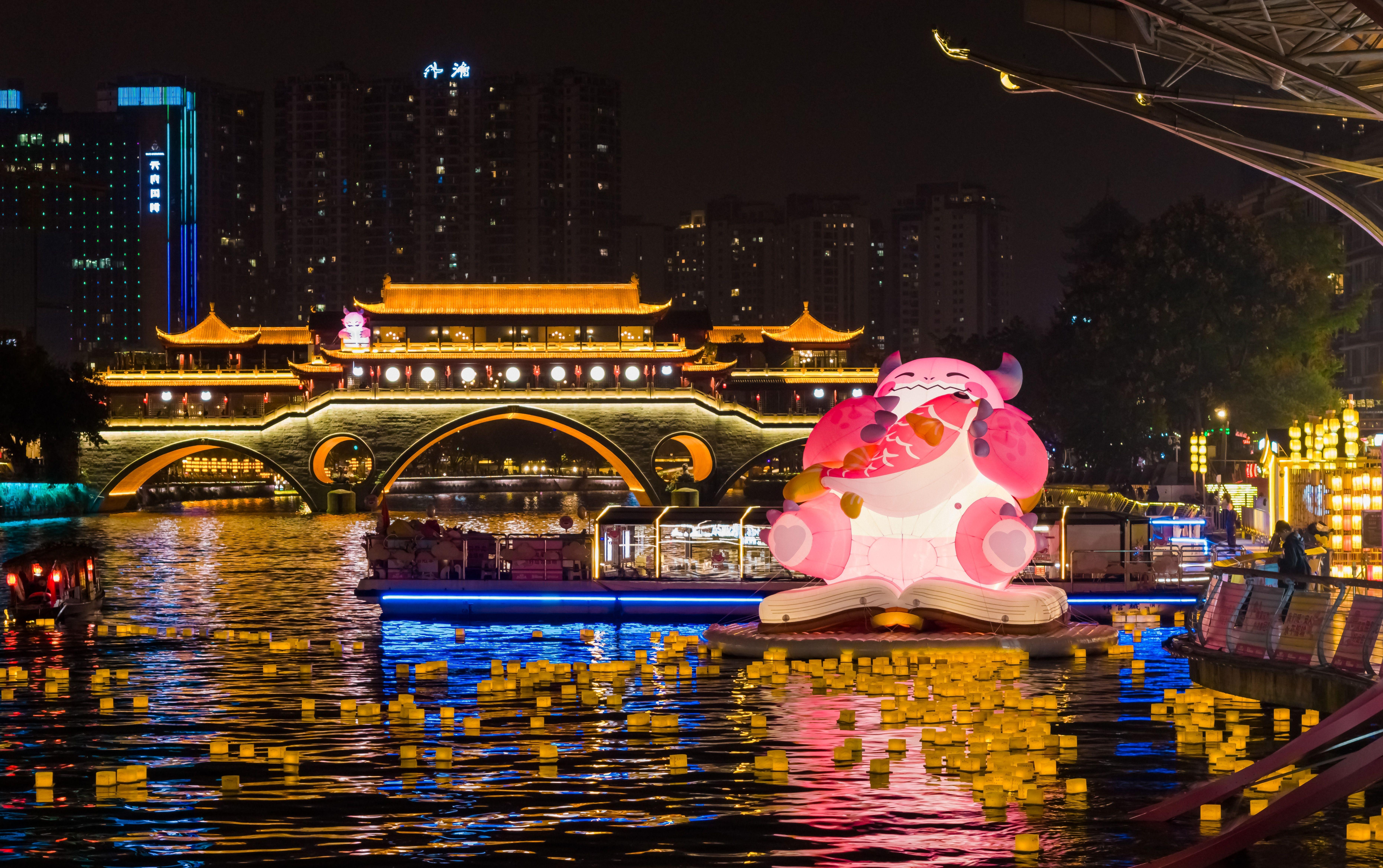 电竞与城市文化全城开运 胖胖龙好运乐园燃动成都(图6)