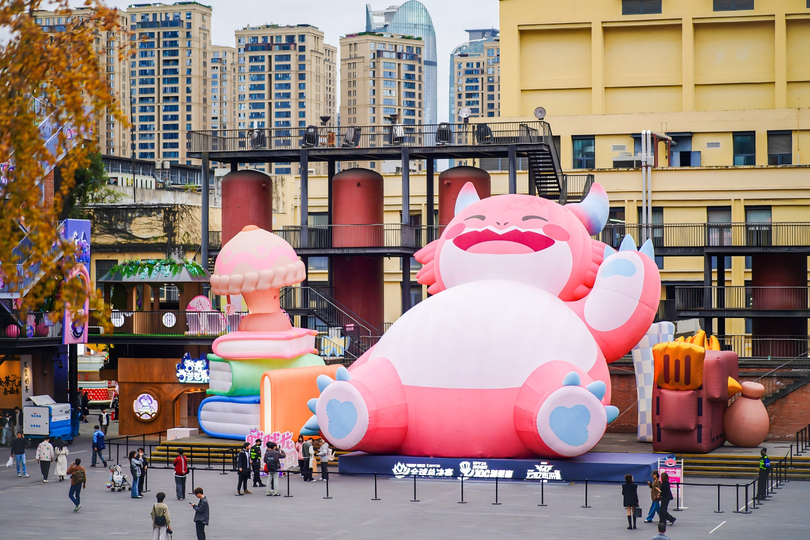 电竞与城市文化全城开运 胖胖龙好运乐园燃动成都(图9)