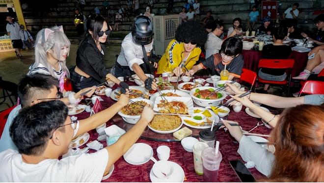 FPS 首个千万赛事号！和平电竞的「圈粉魔法」藏不住了(图11)