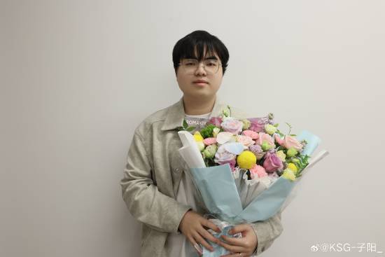 身败名裂？知名电竞选手被光速解约 网友：晚节不保(图4)