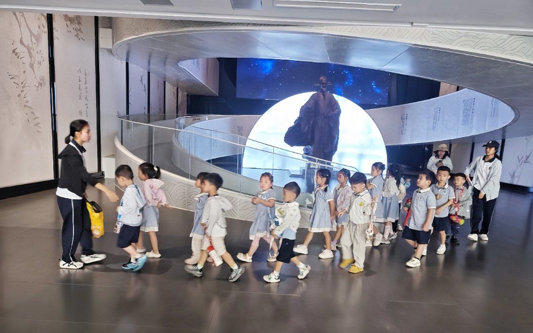 清明假期第二天 晴好天气催热海口春游市场(图6)