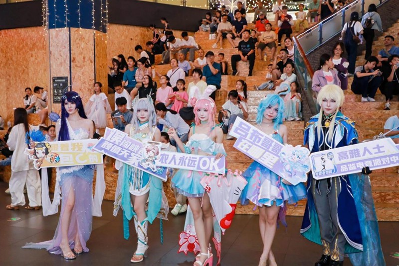 破圈“电竞+”燃动椰城 “浪在海口·荣耀同行”电竞嘉年华收官(图1)