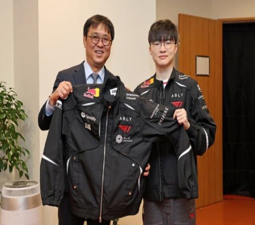 韩国文化体育旅游部长做客T1主场：要让电竞成为跨世代的文化内容(图1)